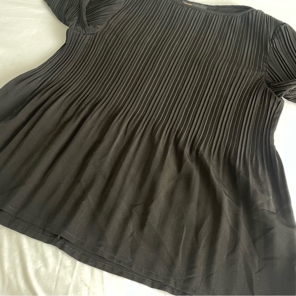 Maje "Lockin" Crepe Boat Neck Long Sleeve Black Pleated Blouse - Picture 10 of 15